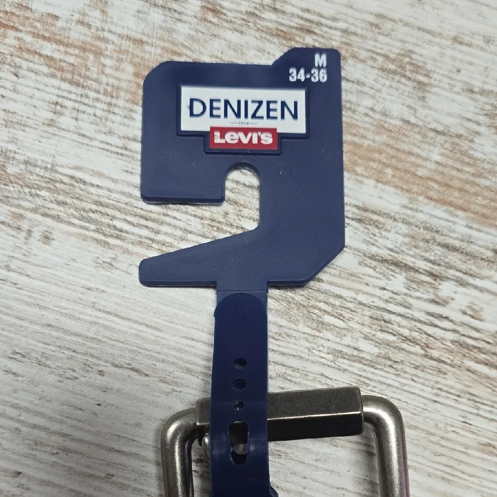 Denizen® from Levi’s® Men’s Belt – Black (Size M 34–36)